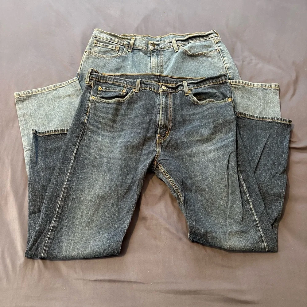 Lot 2 Pairs Levi Strauss 505 Men’s Jeans 38X30 Straight Leg Light & Medium Wash